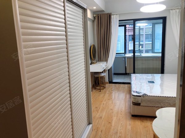 合肥包河宁国路宝利丰广场(商住楼)宁国路 宝利丰广场精装1室公寓