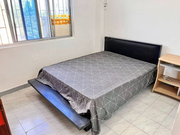 深圳南山南山医院民政公寓南山桃园地铁口 八楼便宜三房出租出租房源