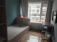 德阳绵竹绵竹恒大国际商贸城剑桥城: 套二，精装修，带阳台，拧包入住出租房源真实图片