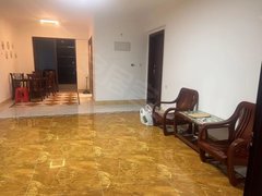 汕尾汕尾城区城区周边华师旁 碧桂园华附凤凰城一期 4房2厅2卫 拎包入住出租房源真实图片