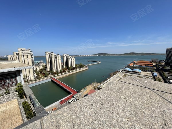 青岛黄岛灵山卫逸景湾逸景湾 6室2厅4卫 精装修 南北通透 367平出租