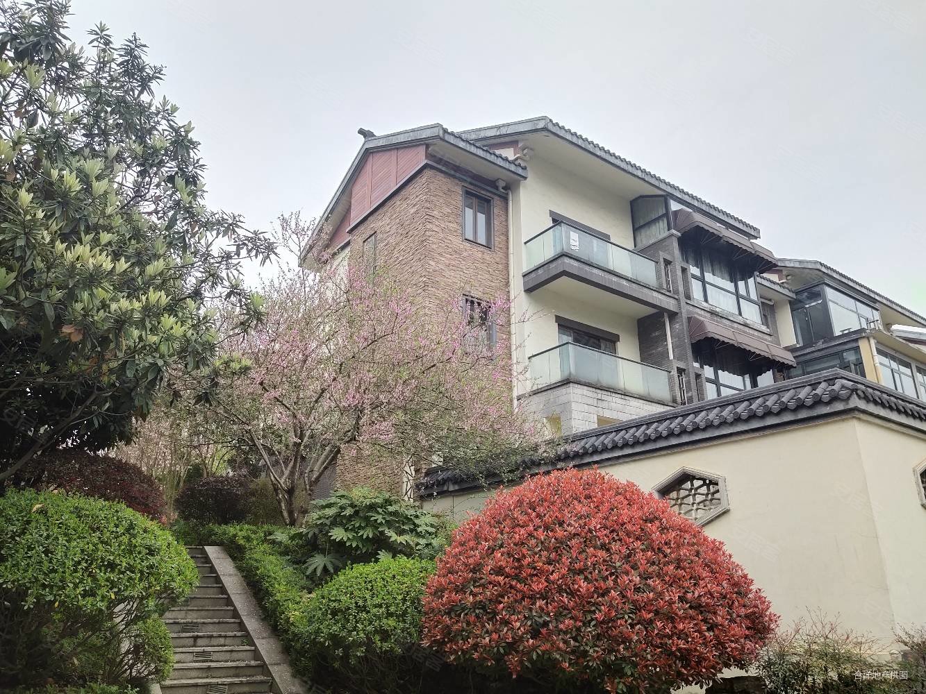 房产网>长沙二手房>岳麓二手房>雷锋大道二手房>金科东方大院(别墅)>