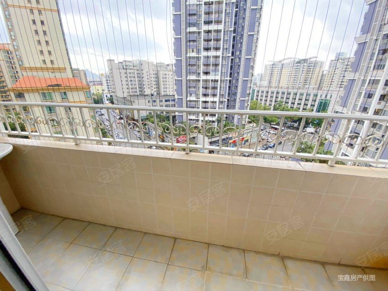 鸿润花园 精装好房 东南朝向 电梯房 楼层好 正规商品房