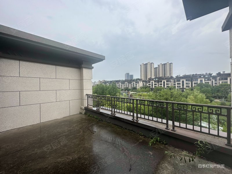 建发玖里湾别墅 沿河  排送大花园 送地下室 随时看房