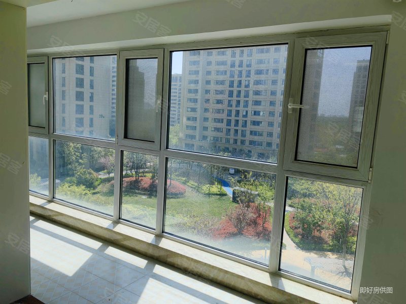 绿城岘山花城3室2厅2卫136.94㎡南198万