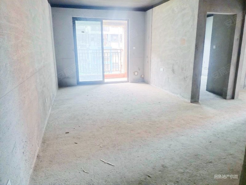 鑫远翡丽郡正桂花坪地铁口中层毛坯3房修急售