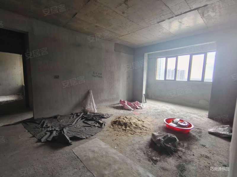 龙安花园正南朝向正规商品房有电梯双卫生间楼层好