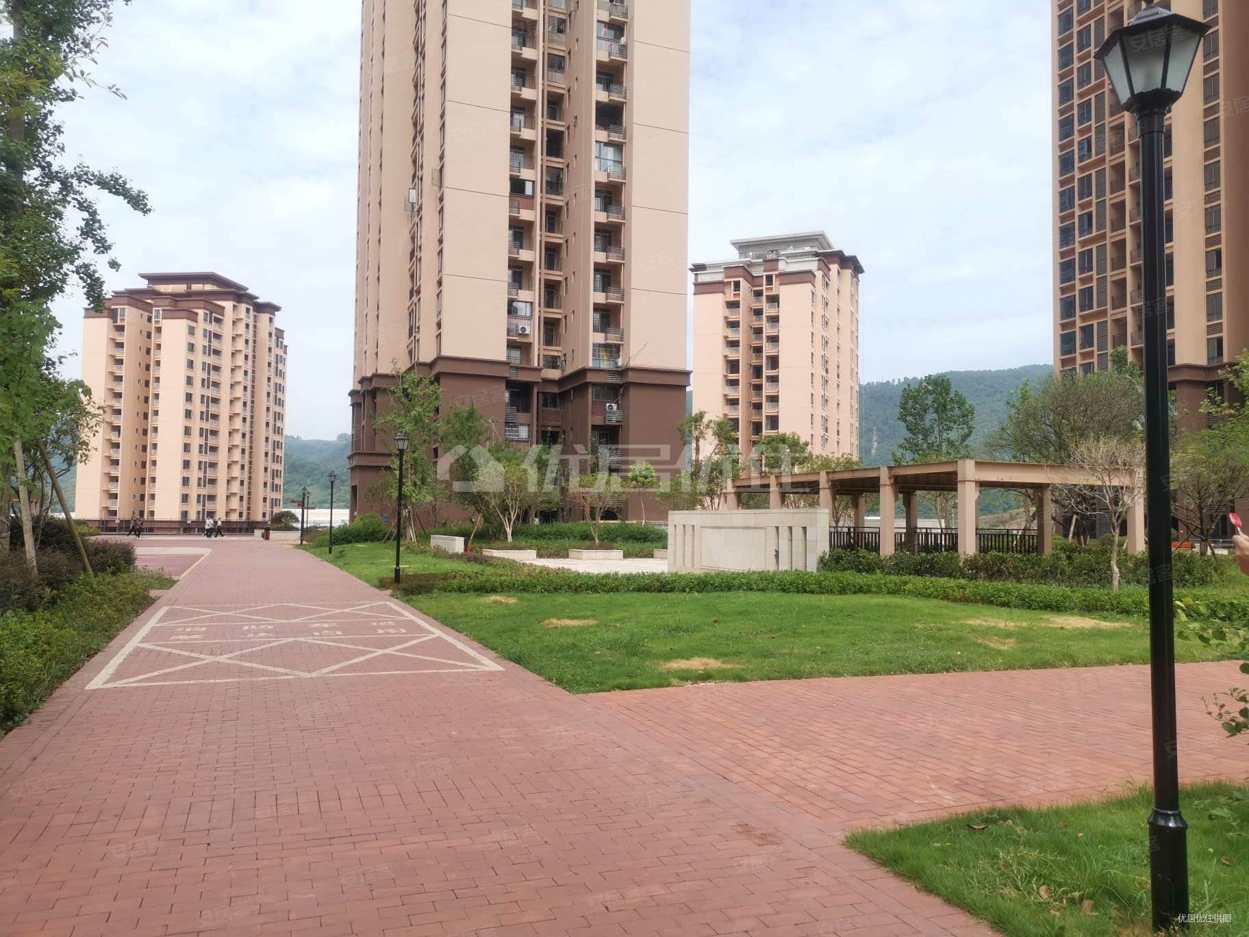 盛世豪庭(合川)3室1厅1卫89㎡北50.5万