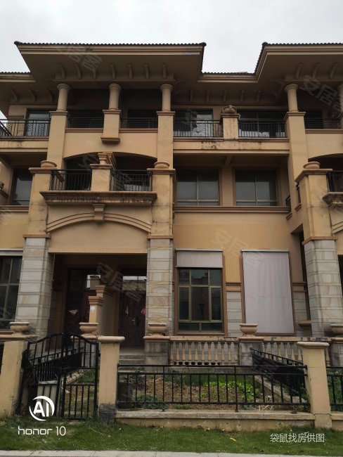 银河湾明苑(别墅)二手房,688万,5室3厅,3卫,256.01平米-常州安居客