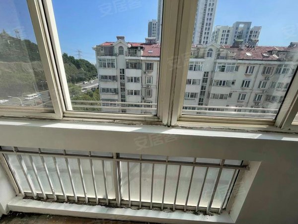 青岛市北中央商务区金港花园实图!可月付!金港花园!