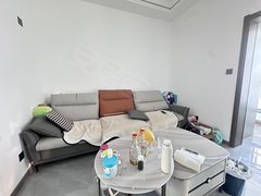 庆阳西峰西峰城区全新出租 精装修 六中 附二校附近 两室一厅 拎包入住 停车出租房源真实图片