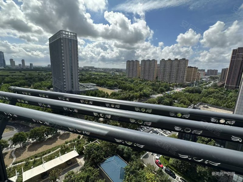 冠城华府3室2厅1卫108㎡南北79.8万