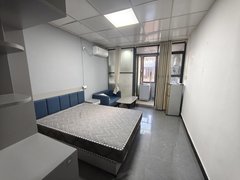 东莞莞城莞城中心万达附近，翠珑湾旁，电梯大单间，民水民电，惠租出租房源真实图片