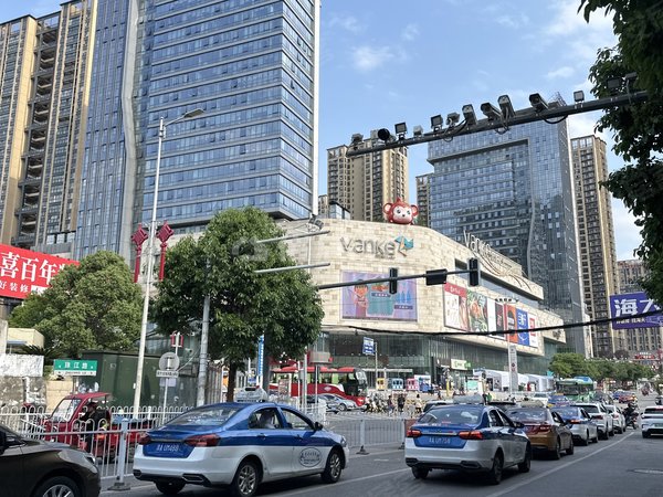 贵阳小河经开区长江路万科大都会(南区)地铁口 3房 拎包入住出租房源