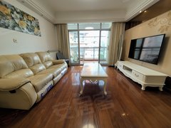 上海普陀长征初次出租，精装全配，适合居家，采光很好，电梯高层，品质小区。出租房源真实图片