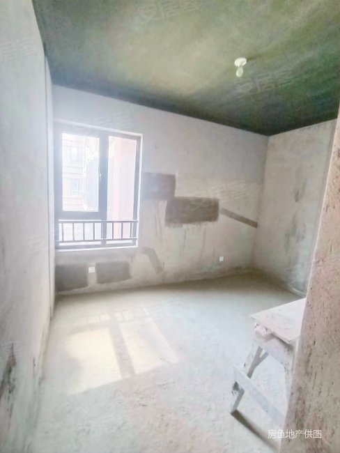 鑫远翡丽郡正桂花坪地铁口中层毛坯3房修急售