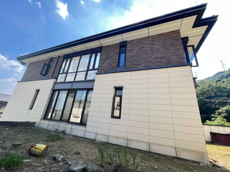 锦林山庄别墅凡谷别墅有山有水有天有地萝岗万达广场旁