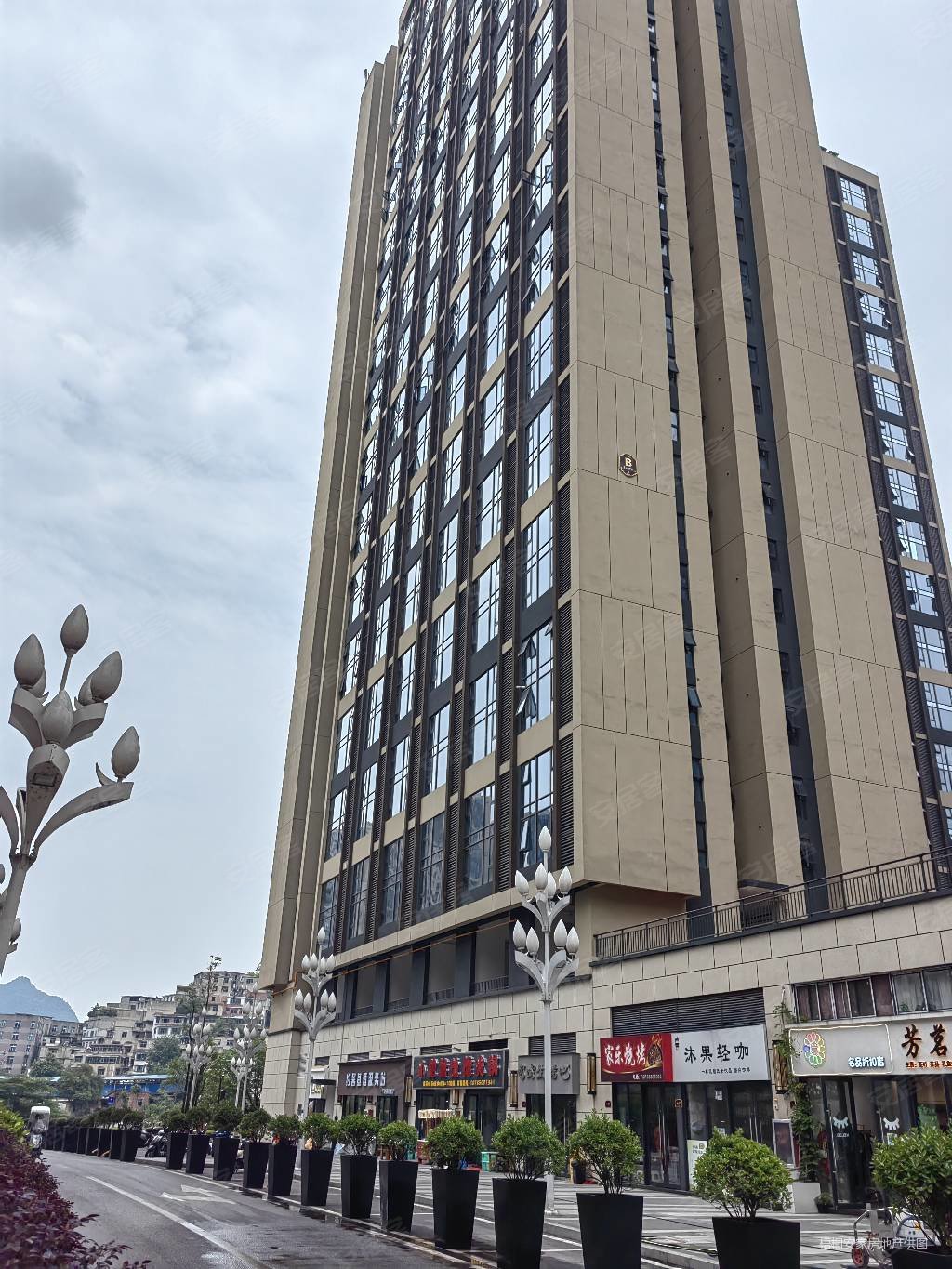 保利凤凰湾(商住楼)二手房,44万,2室1厅,2卫,49平米-贵阳安居客