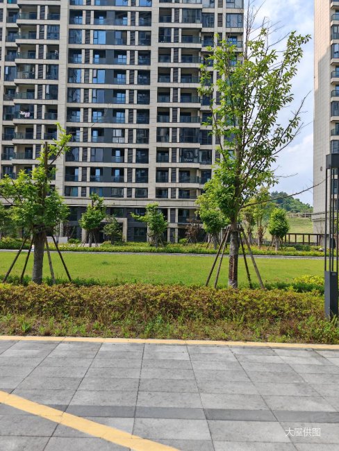 融信美好宝龙澜天3室2厅2卫87.88㎡南93万