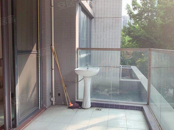 广州从化街口中心区上城湾畔上城湾畔南向三房两卫 低层 精装修 保养新净 拎包入住 可议出租房源真实图片