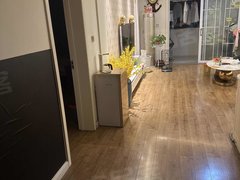 微山城区微山市区华景玉苑 3室2厅2卫出租房源真实图片