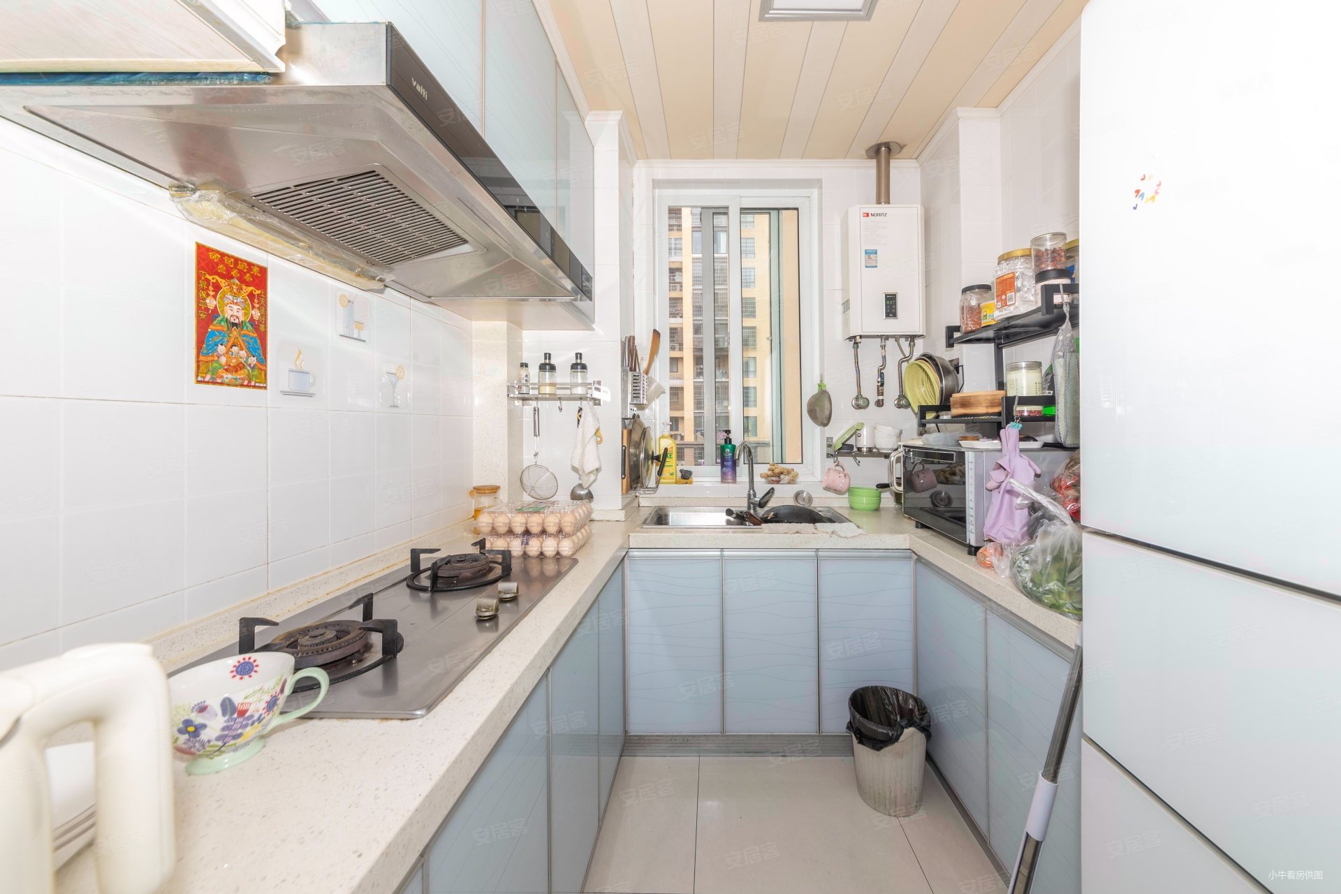 新景花苑(一期)2室2厅1卫81.59㎡南66万