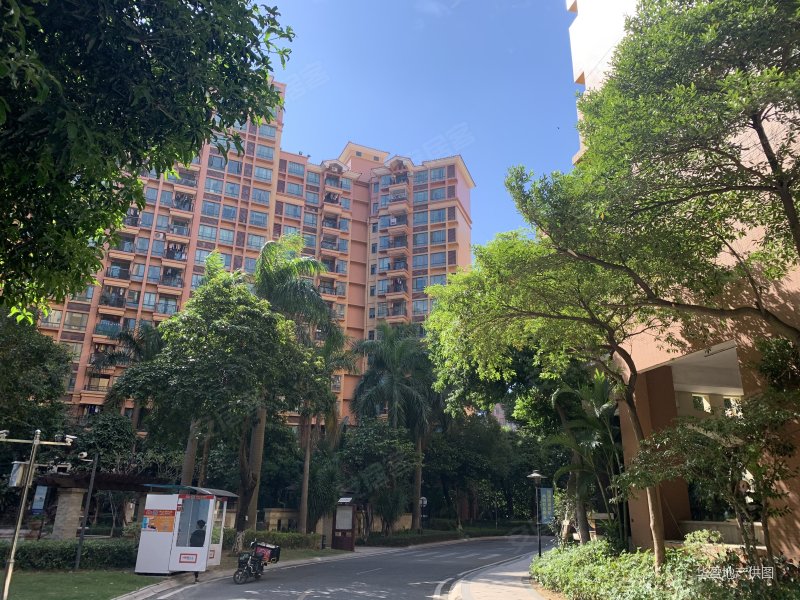 丰泰东海城堡 双卫格局 精装可拎包入住 高绿化 中间好楼层