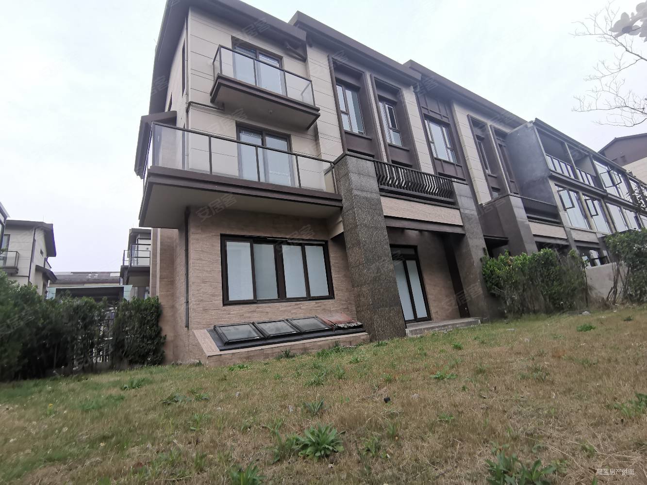 北辰旭辉壹号院联排别墅的一套实用面积280平