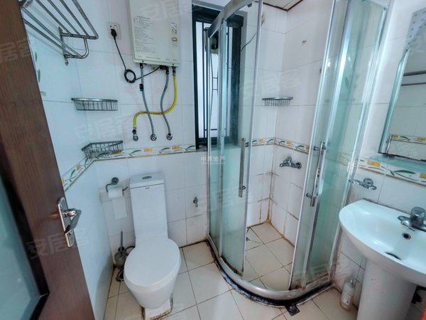 深圳罗湖黄贝岭环岛丽园环岛丽园 3室2厅2卫 电梯房 配套齐全 90平 有