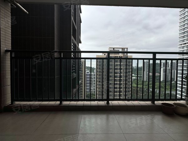 广州南沙金洲广州时代云图广州时代云图 3室2厅2卫  电梯房 精装修98