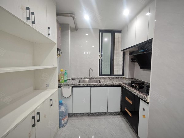 桂林七星毅峰路骖鸾路40-1号小区万达广场旁 骖鸾雅居小区 家电家具齐全 民用水电 拎包入住出租房源真实图片