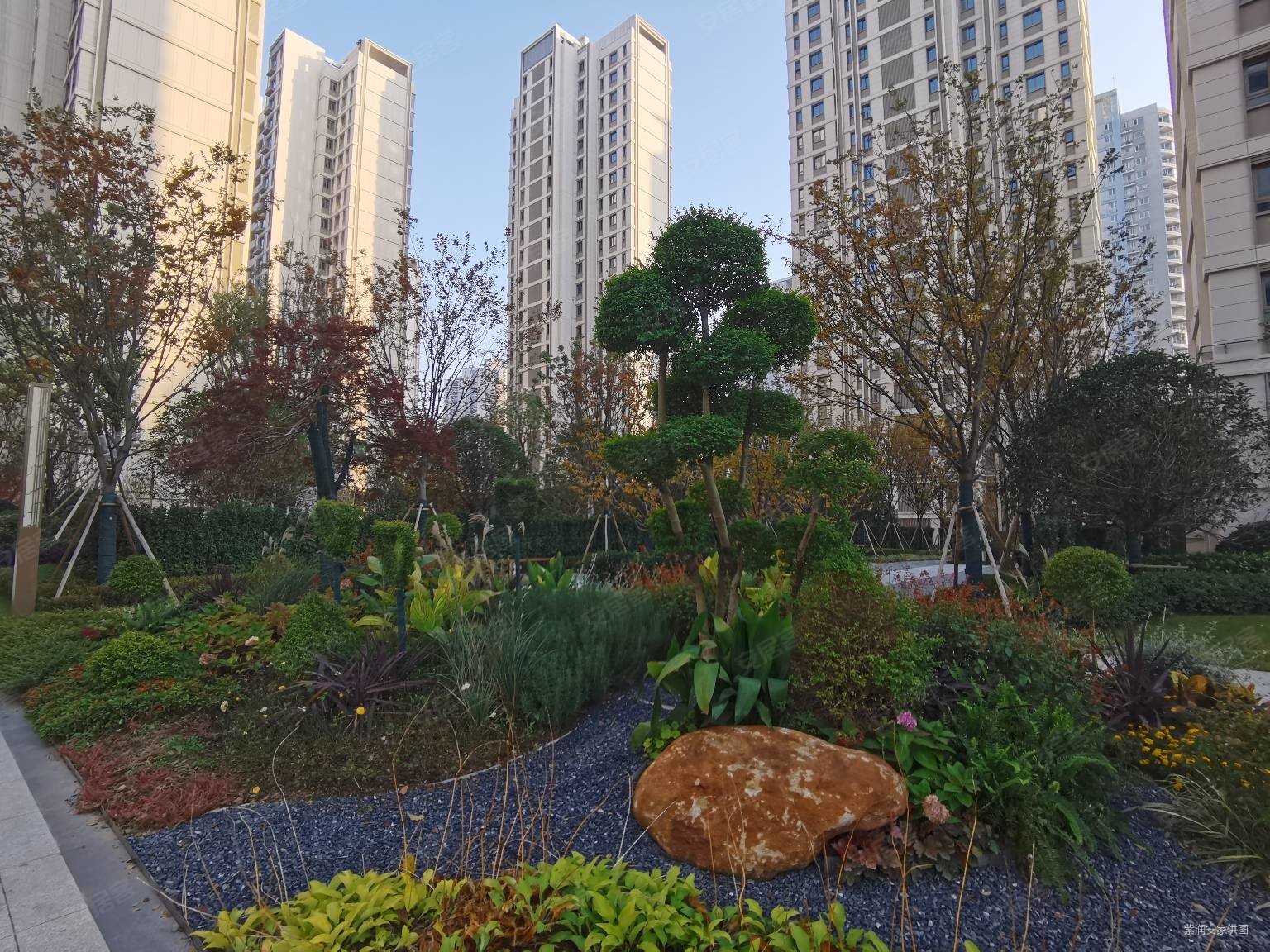 拎包入住,云龙湖金茂府二手房,580万,4室2厅,3卫,196平米-徐州安居客