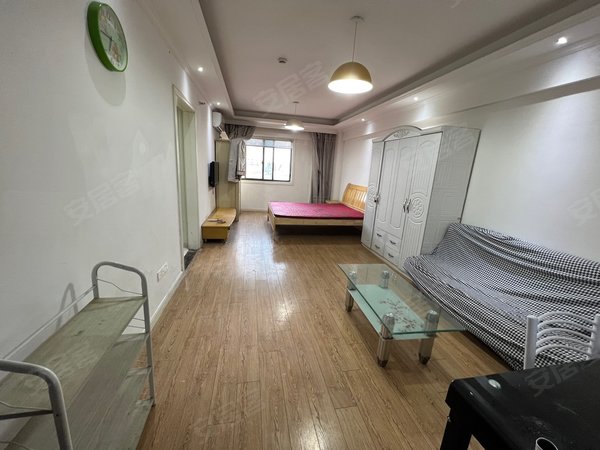 马鞍山花山印象汇和泰国际广场(商住楼)和泰公寓一室一厅出租,随时