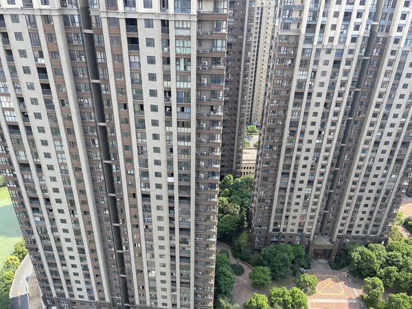 嘉兴南湖南湖万达华府老万达秋江花苑两室两厅一卫精装修首租家具齐全