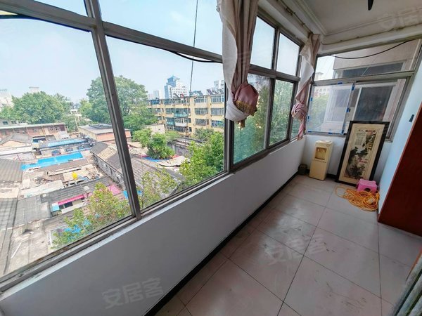 石家庄桥西西里西里小区长丰园实拍!无中介!西里小区朝南主卧!