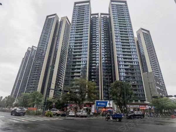 深圳宝安马安山万科星城名邸万科星城 3房2厅2卫出租 家私家电全齐