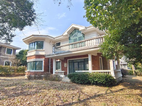 杭州富阳银湖颐景山庄(别墅)颐景山庄(别墅) 4室2厅3卫 300平出租房源