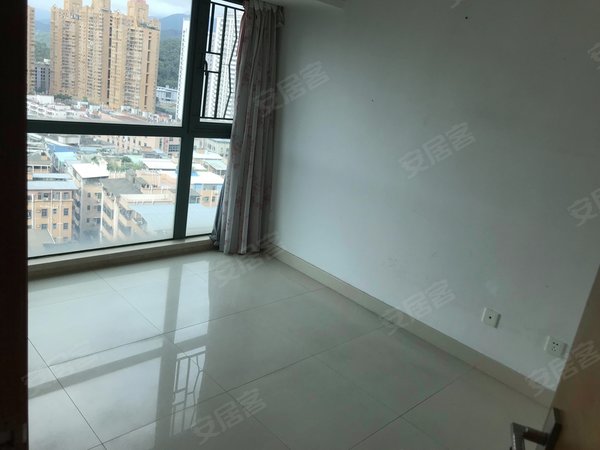 【多图】阳光绿地家园,翠竹租房,温馨居 阳光绿地山旁边的房子,罗湖