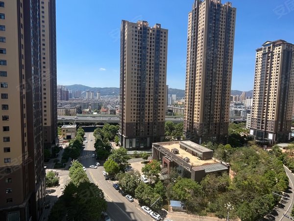 昆明西山西山区政府碧鸡名城(1期)全包主卧 一月起租 无中介费 西山区