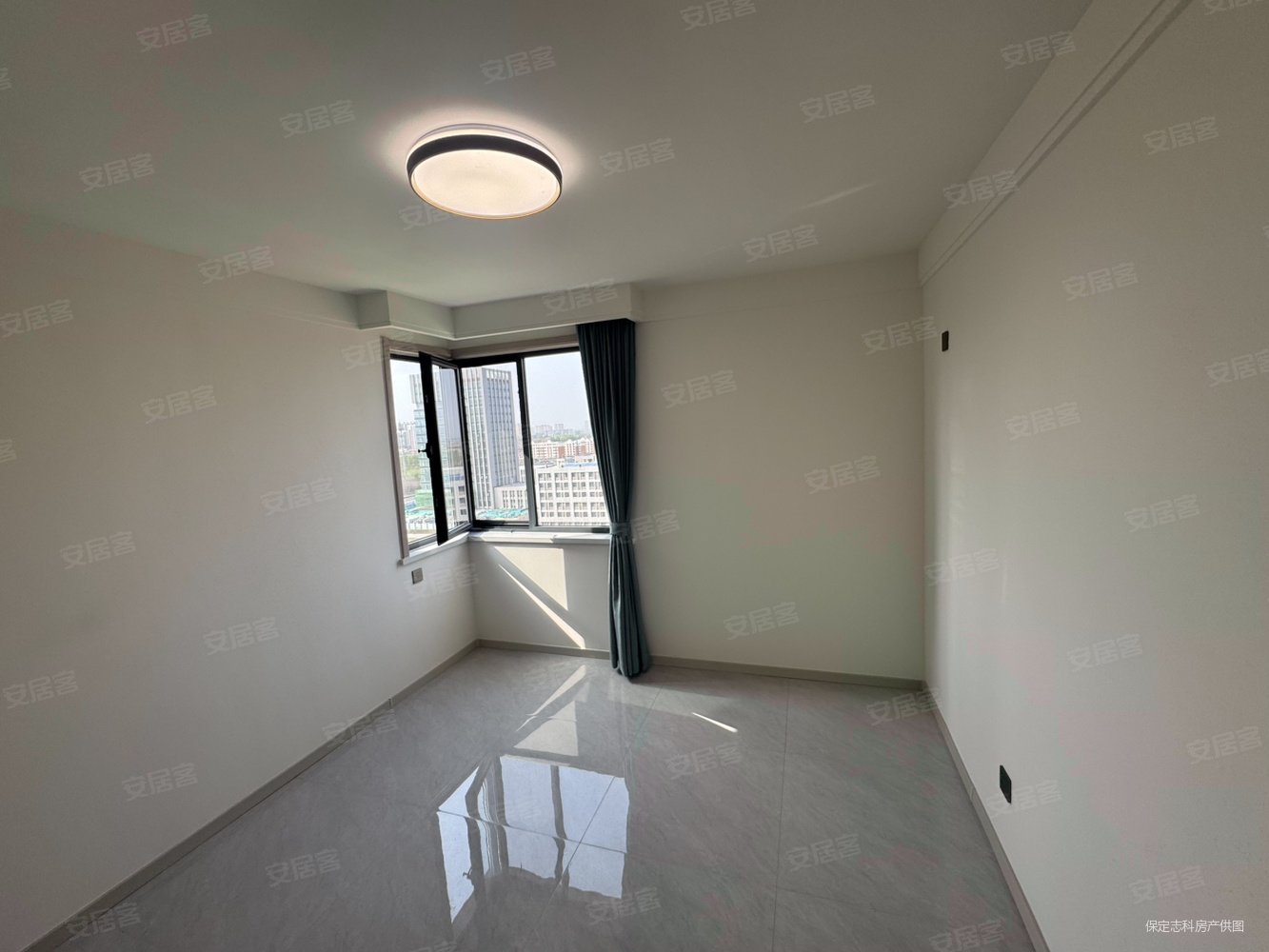 维多利亚夏郡4室2厅2卫162㎡南北115.8万