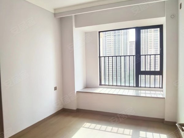 泉州石狮石狮泰禾广场石狮旭辉城出租旭辉城精装空房4房3000月包物业