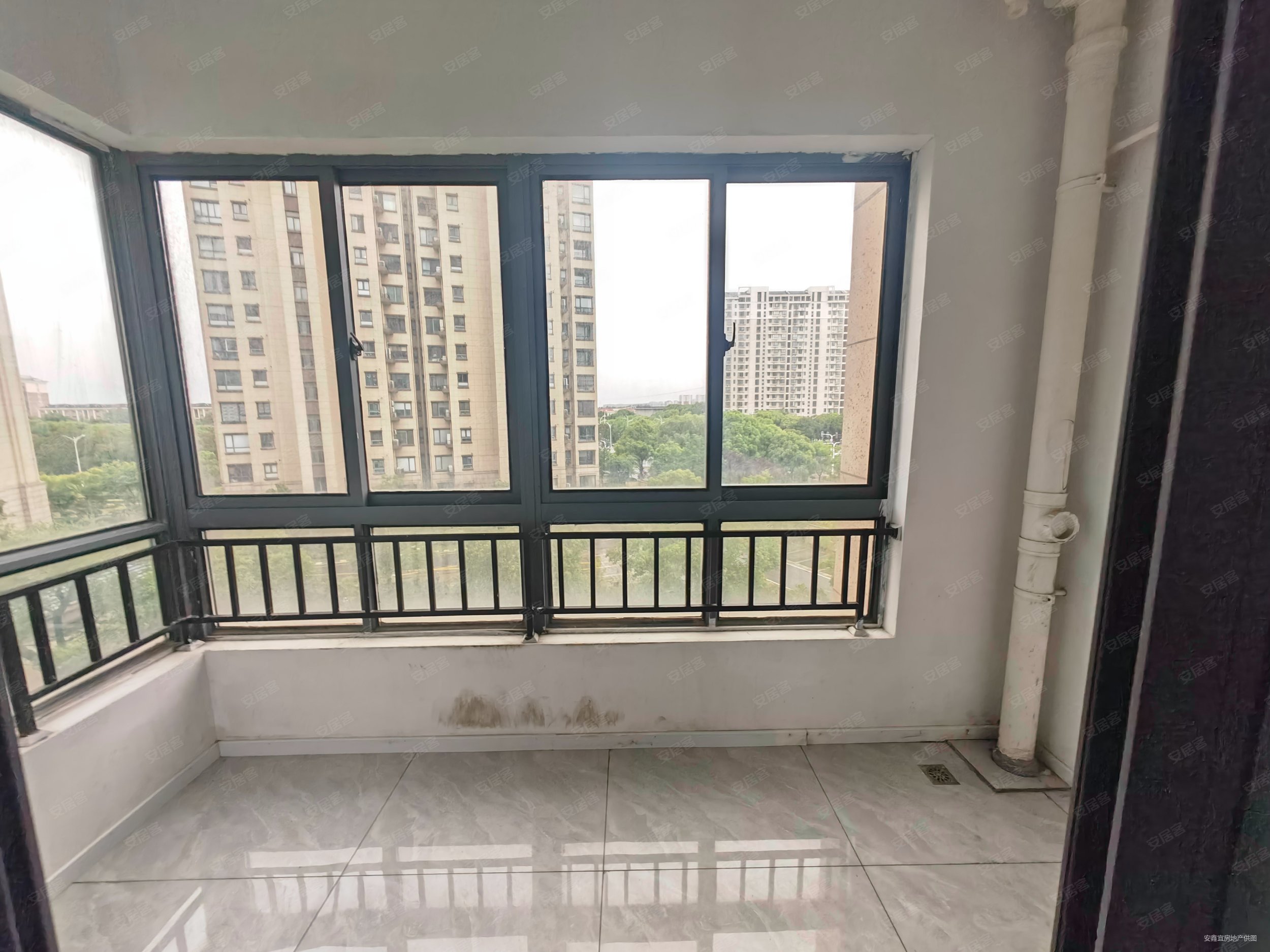 中南君悦府 商业配套齐全 正规商品房 医疗配套成熟 次新房