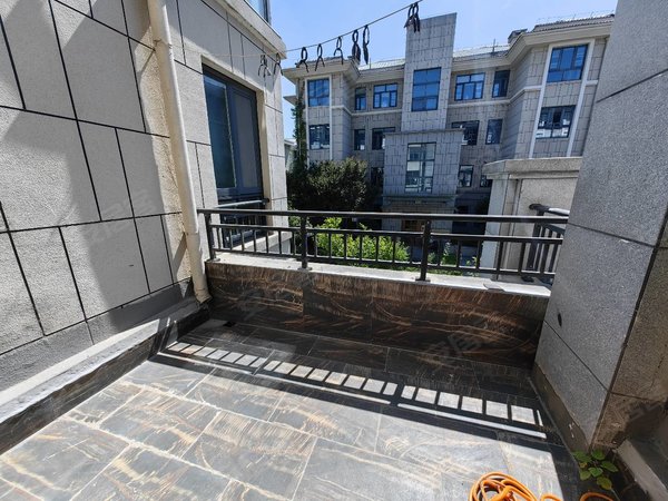 徐州邳州福州路凤凰墅(一期)凤凰墅一期多层二楼电梯洋房,带两个大