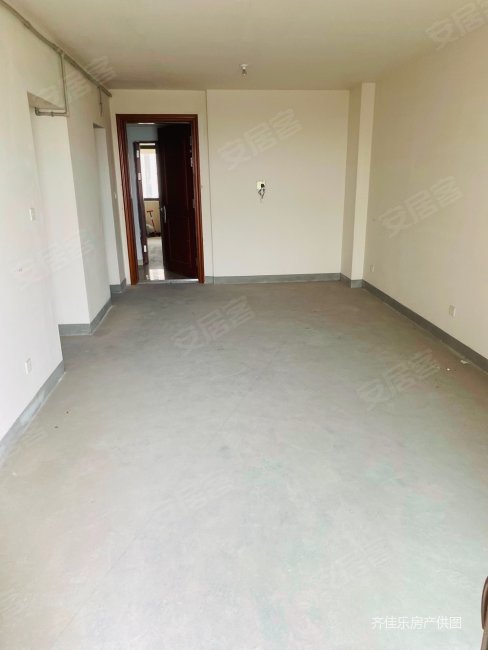 华润国际电梯17层不靠高架壹口甲275满二年