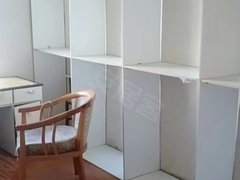 天马泰和店20平小二楼，简单家具，干净整洁每月350元