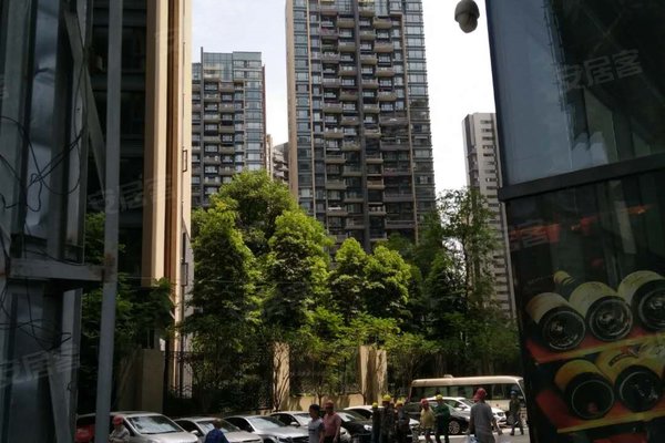 蓝光空港国际城七期周边房产中介经纪人评价-成都安居客