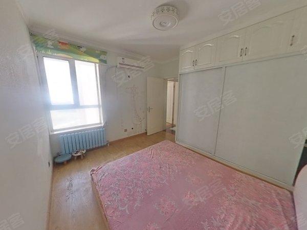 青岛黄岛薛家岛西海景苑西海景苑 2室1厅1卫 电梯房 南北通透 精装修