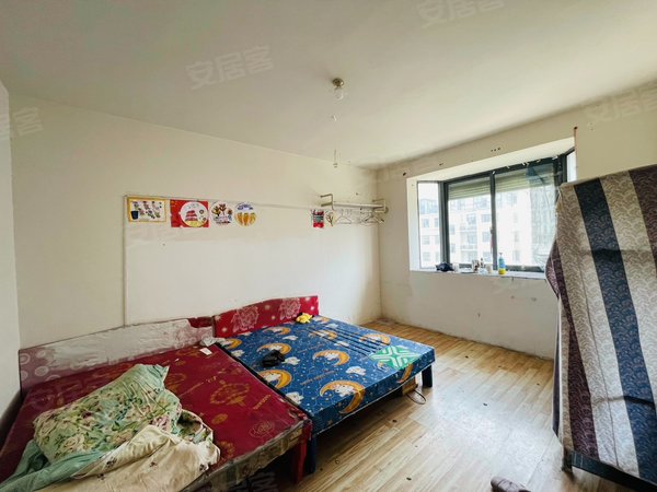 【多图】星宝花园(常熟),万达广场租房,星宝花园简装三房1500,万达