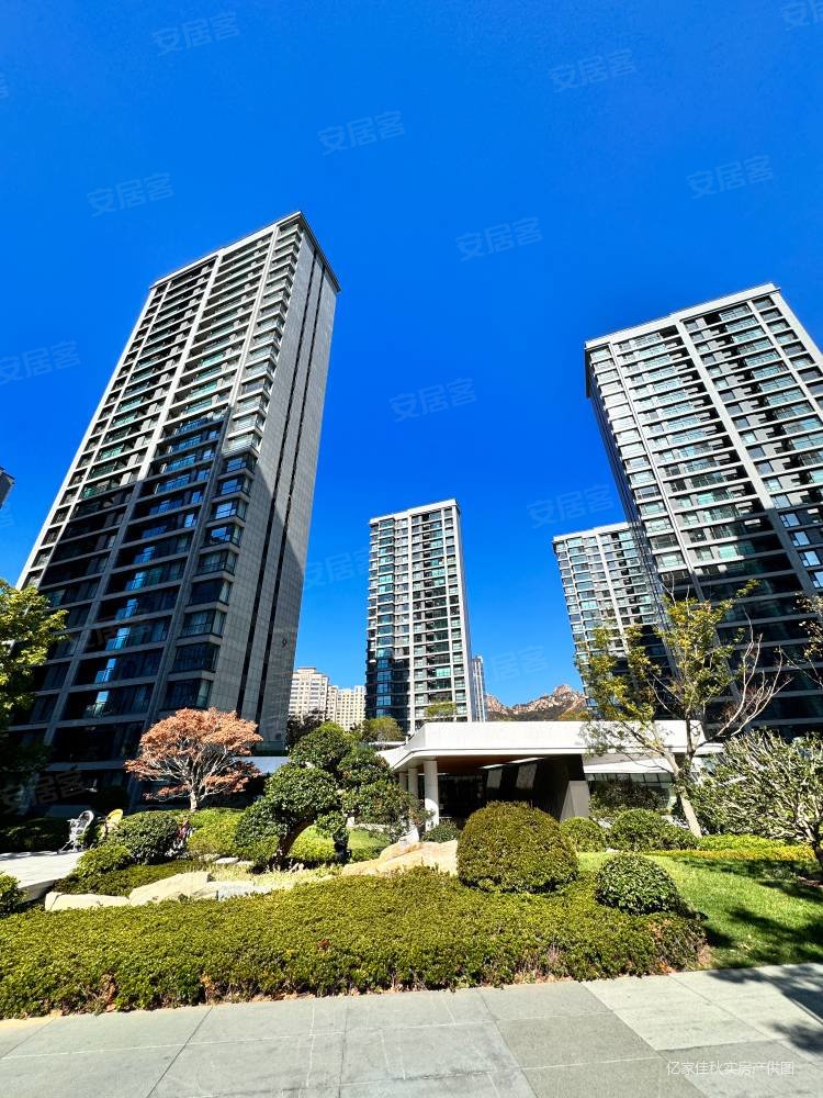 青岛房产网>青岛二手房>崂山二手房>麦岛二手房>海信君澜>750_1000竖