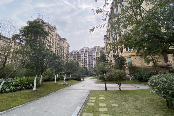 成都小区 都江堰小区 都江堰城区小区 钱江美域